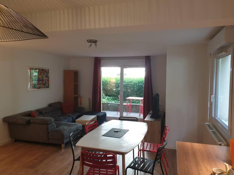 62 M2 Rez De Jardin, Terrasse , 6 Lits Et Parking Apartamento Annecy Exterior foto